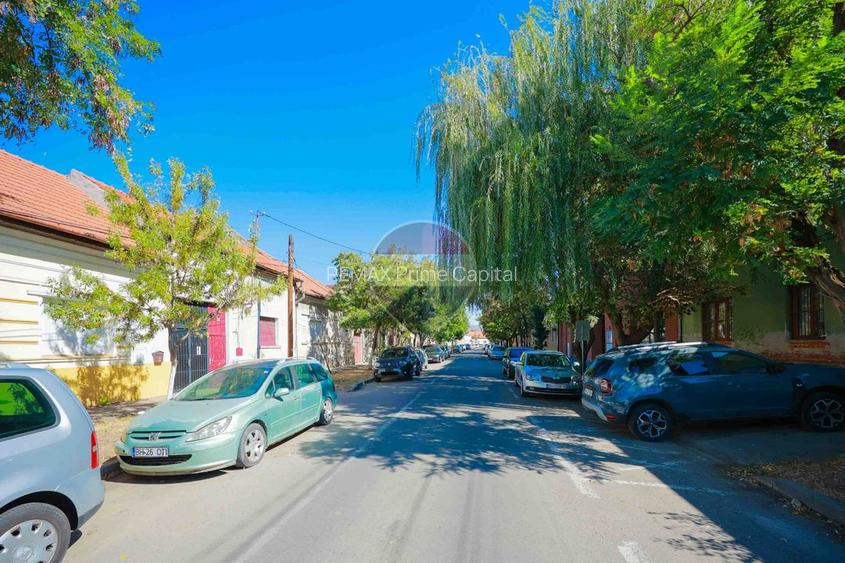 Vânzare apartament 4 camere, acces auto - parcare, Central - Cuza Vodă - 22