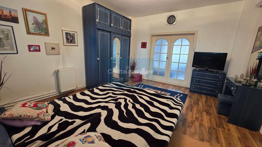 Vilă spațioasă aproape de centru | 259mp | Piața Mică - 8
