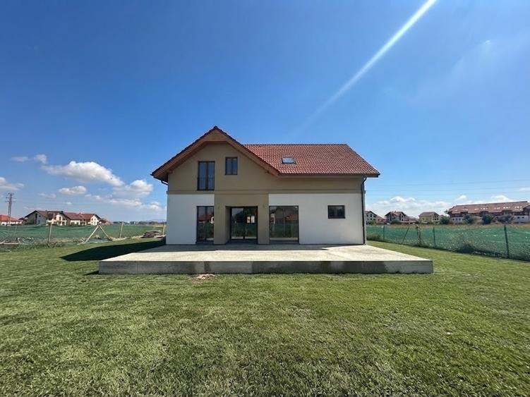CASA INDIVIDUALA 4 CAMERE HARMAN-BRASOV