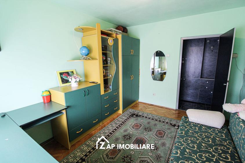 Dâmbul Pietros - Bulevardul 1848 - Ap 2 Camere Decomandat - Hol Pătrat