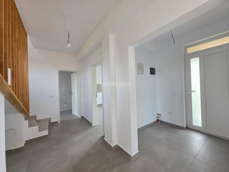 Duplex nou, 118 mp utili, teren 250 mp, toate utilitățile ,Stupini Brasov - 5