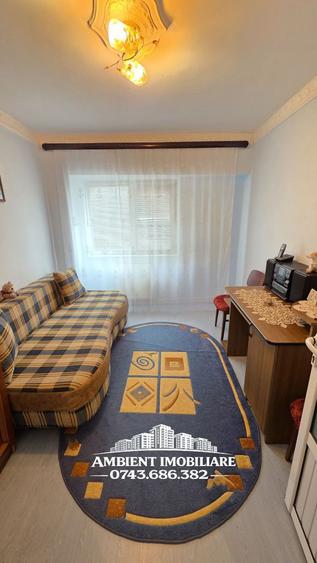 Apartament 3 camere, etaj 3, VASLUI - zona GARA;
