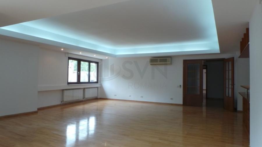 REA0131960 APARTAMENT SPATIOS AVIATORILOR STRADAL
