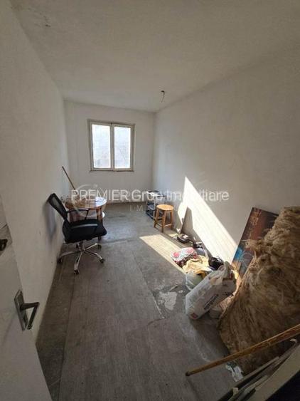 Etaj 3! Apartament 1 camera Podu Ros, 24mp + boxă - 7