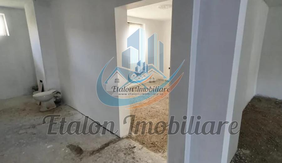 Apartament 3 camere, parter, Calea Romanului