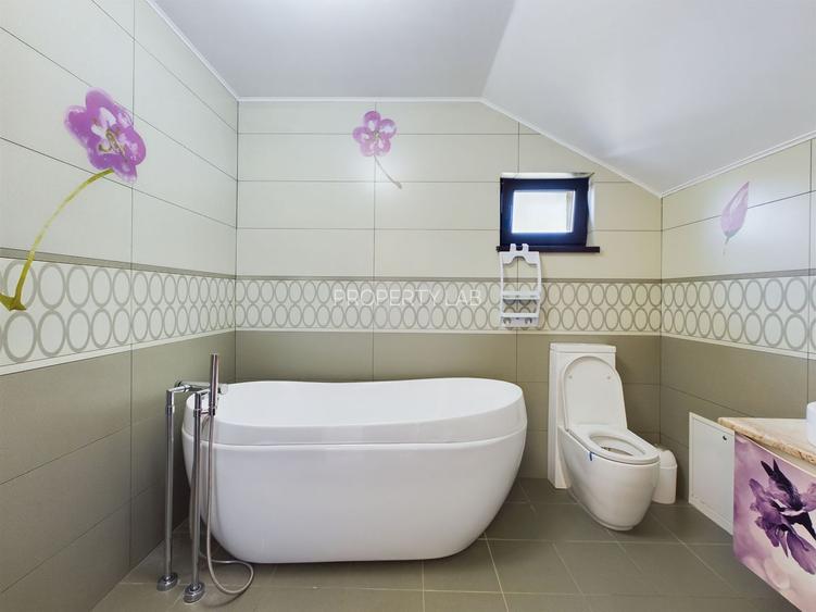 Vilă modernă cu 5 camere în Curtici - 16