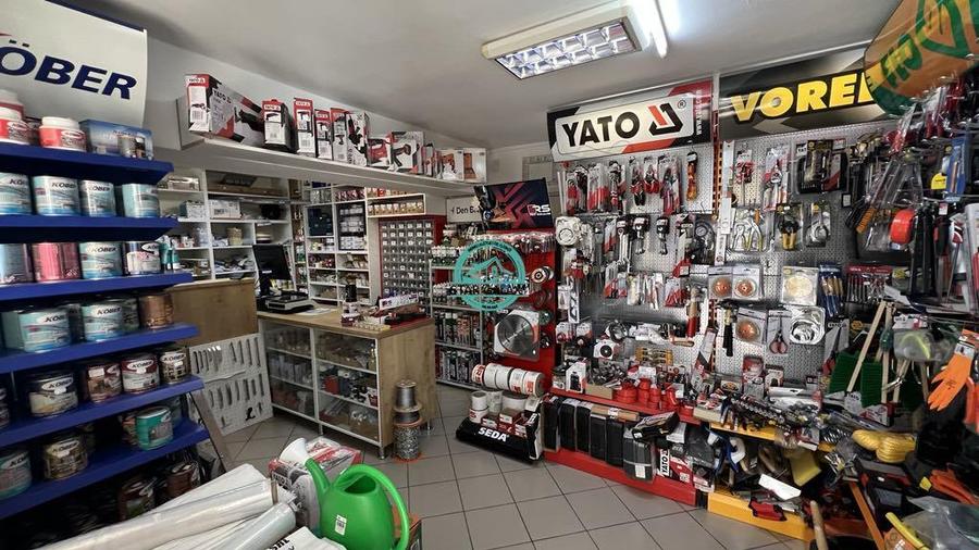 Vand spatiu comercial cu vad foarte bun in Sighisoara situat pe strada Plopilor