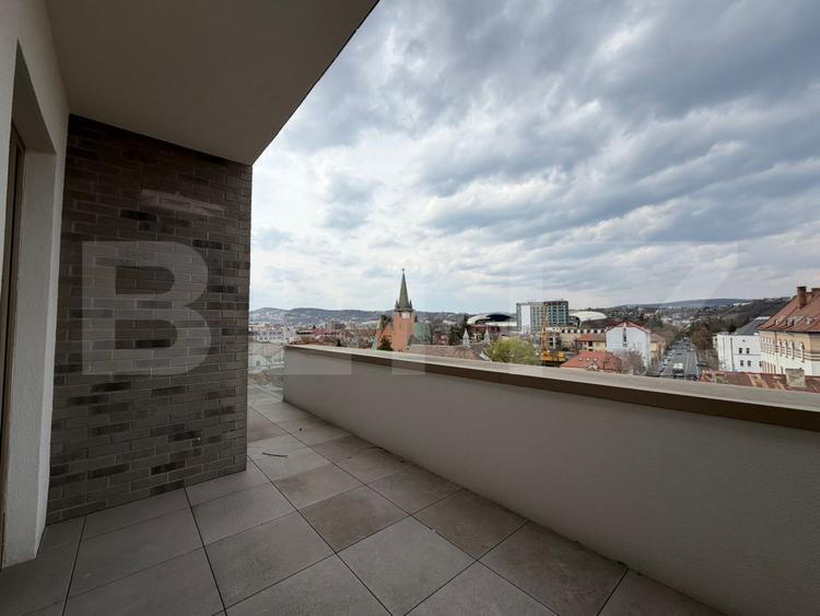 Apartament cu 3 camere, 2 bai, 88 mp, terasa 30 mp, Parcul Central