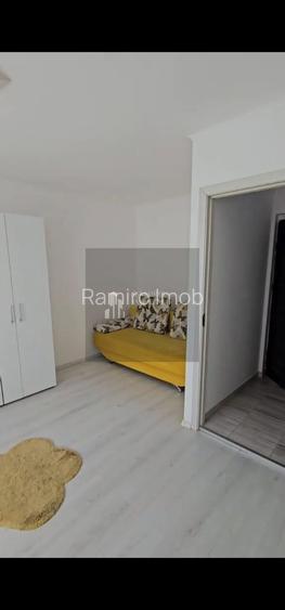 Garsoniera de inchiriat/ centrala proprie - 2