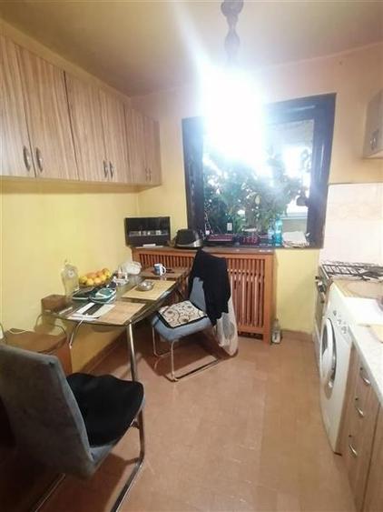 3 CAMERE, DECOMANDAT, LANGA SALA OLIMPIA!
