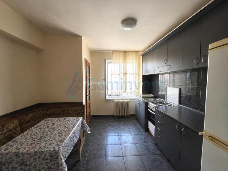 Apartament de vanzare in Sanmartin cu 4 camere si loc de parcare, Bihor - 2