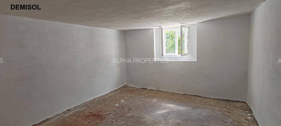 CASA ROMANEASCA IN VECHEA CETATE DE SCAUN - LANGA MANASTIREA CURTEA DE ARGES - 42
