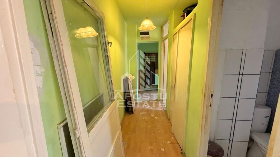 Apartament 2 camere decomandat | 42 mp + balcon | De renovat | 75.000
