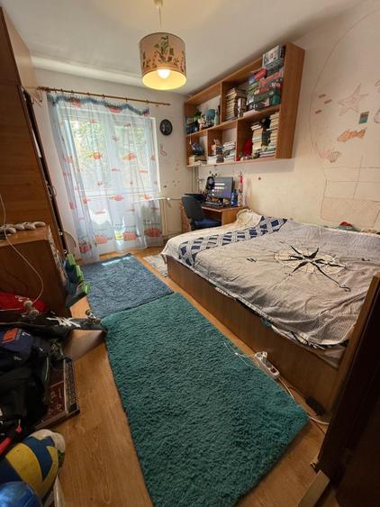 Vand apartament 3 camere semidecomandat, Brazda lui Novac