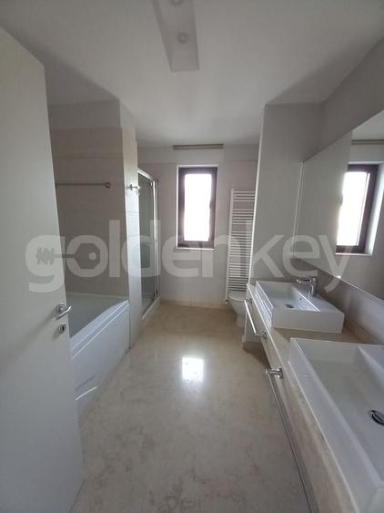 Vila moderna cu 4 camere | Oxford Gardens