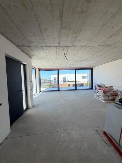 Duplex de vânzare în Europa 180 mp, str privata, Panoramă spre Cluj