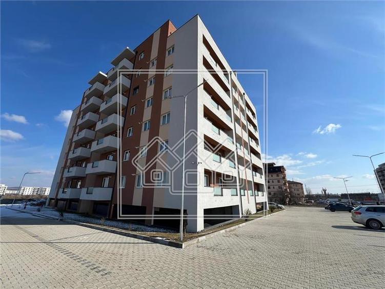 Ap. decomandat, 3 camere, logie 13,4 mp, bloc nou, lift
