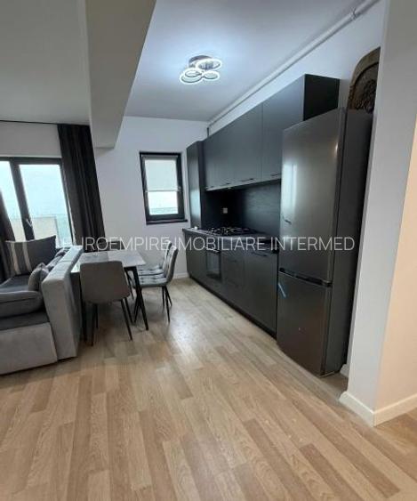 Apartament cu 2 camere de vânzare, zona Km 5 - 7
