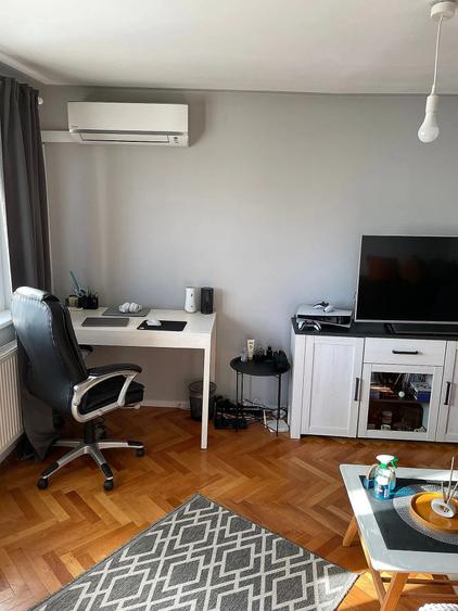 Apartament cu 2 camere si balcon,ETAJ intermediar ,Tipografilor
