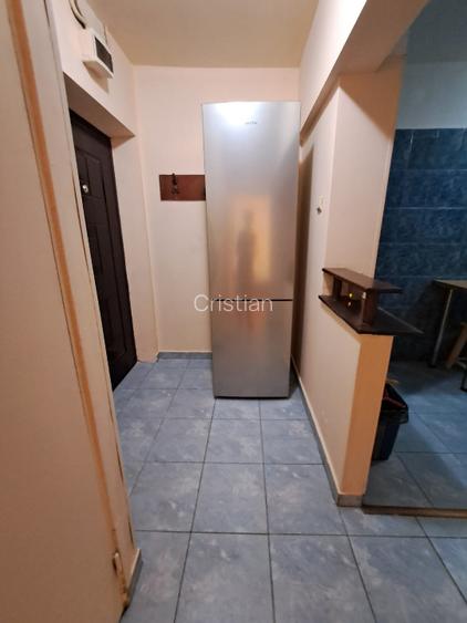 Garsonieră mare 42 mp utili, proprietar, Zona Sud - 12