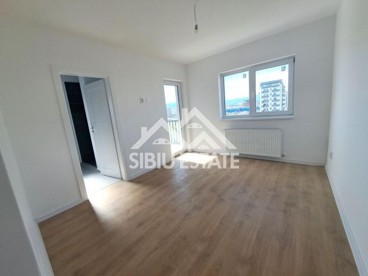 Apartament 3 camere Intabulat, la cheie Doamna Stanca