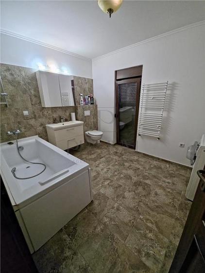 LUNEI - Duplex intreg - 2 Garaje - Teren 555 MP