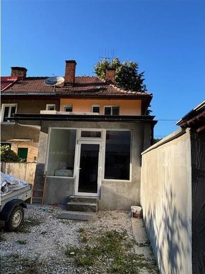 Casa 4 camere, Muncitoresc