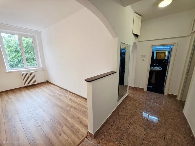 2 camere decomandat | 60 mp utili | Etaj 2 | Zona Sud | Boxă