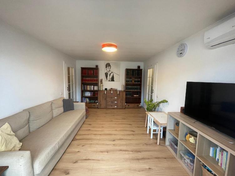 Apartament 2 camere, 51 mp utili, renovat , mobilat, lânga Spitalul Judetean