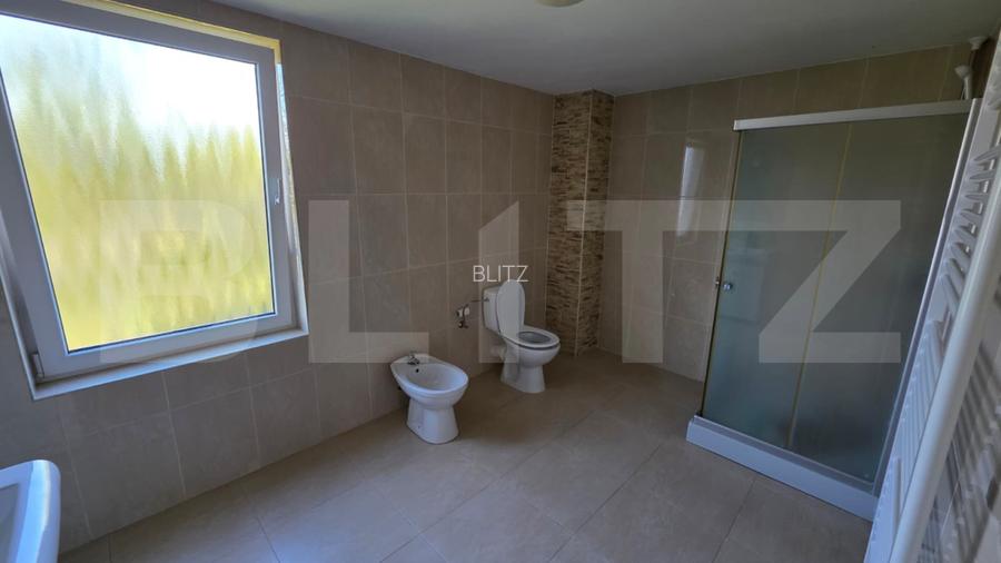 Casa de vanzare, cu 4 dormitoare si 10 arii teren, zona Unirea - 6