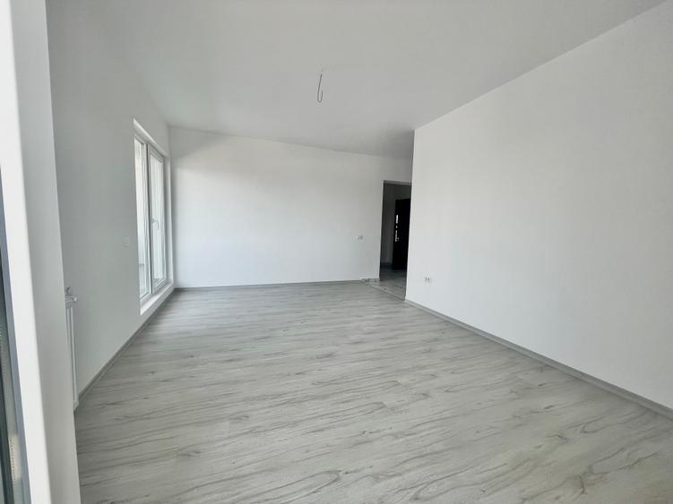 Apartament 2 camere decomandat | Gradina 125 mp | Dezvoltator | Finisat complet