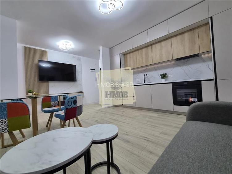 Apartament prima inchiriere 3 camere balcon si parcare Sibiu