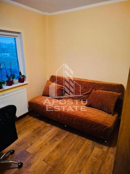 Apartament 4 camere, zona Confectii