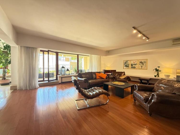 DE ÎNCHIRIAT ‖ APARTAMENT PREMIUM ‖ ULTRACENTRAL VICTORIEI ‖ PARCARE + BOXA