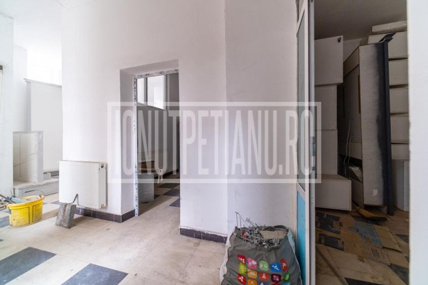 Spatiu comercial Bd Unirii Piața Alba Iulia Parter + 1etaj