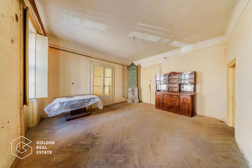 4 Camere la casă, 215mp+261mp teren, str Preparandiei