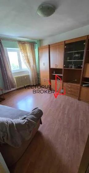 2 camere decomandate, et.5, bloc 1984, 54mp, Basarabia Costin Georgian