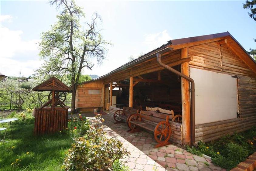 Apartament central cu acces la gradina si 2 locuri parcare