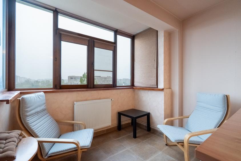 Apartament 2 camere, decomandat, policlinica Titan lângă metrou și parcuri