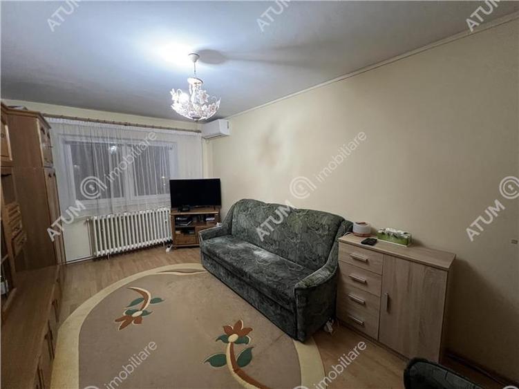 Apartament cu 2 camere decomandate si pivnita zona Terezian din Sibiu