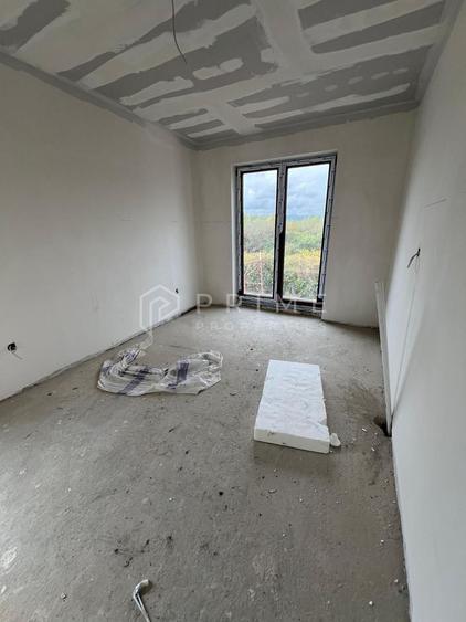 Casă nouă tip duplex izolat fonic în Livezeni
