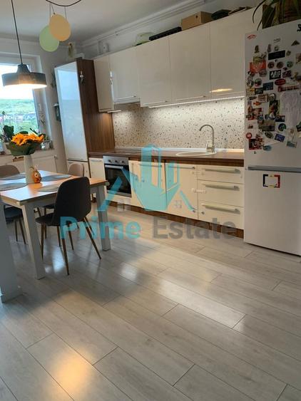 Apartament cu 2 camere de vânzare în zona TCI