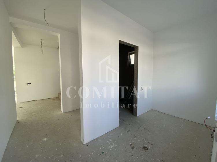 Casă de vânzare | Dispunere pe 2 niveluri | Localitatea Dezmir