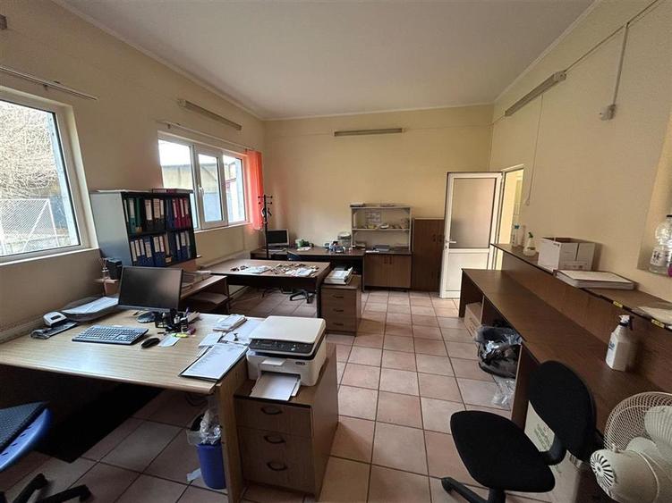 Hala industriala de vanzare in Marghita – 650 mp hala + birouri 200 mp, teren 34