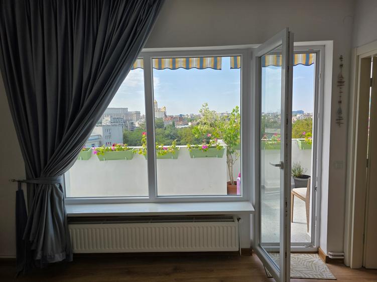 3 camere cu terasa si vedere superba in Cismigiu– str Brezoianu centrala proprie