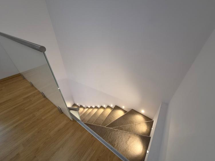 Inchiriere Vila individuala 4 Camere cu Gradina si Garaj