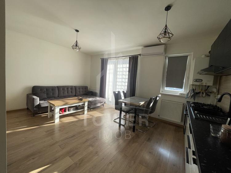 Apartament 3 camere--Turnisor | Decomandat | Balcon 10 mp | Parcare privata