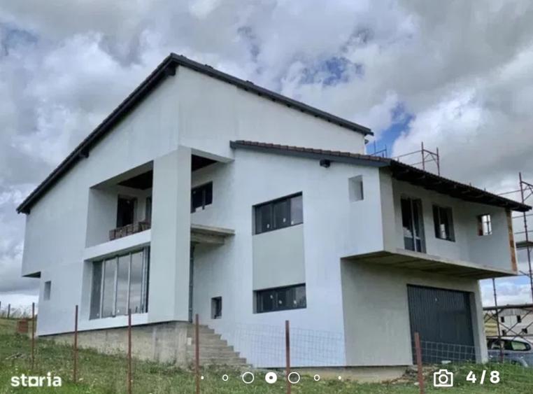 Casa individuala cu 5 camere, 160mp utili, 800mp teren, Chinteni