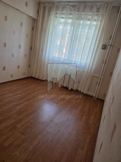 Vanzare apartament 3 camere Salaj - Kaufland