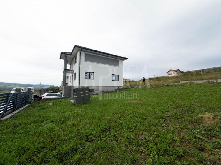 Casa 4 camere de vanzare in Chinteni